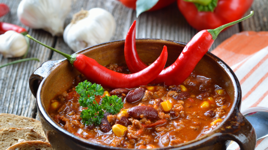 Enligt resultatet av en omfattande studie på kineser kan du förlänga livet genom att äta kryddstark mat - bäst effekt blir det om du äter färsk chili. Foto: Shutterstock